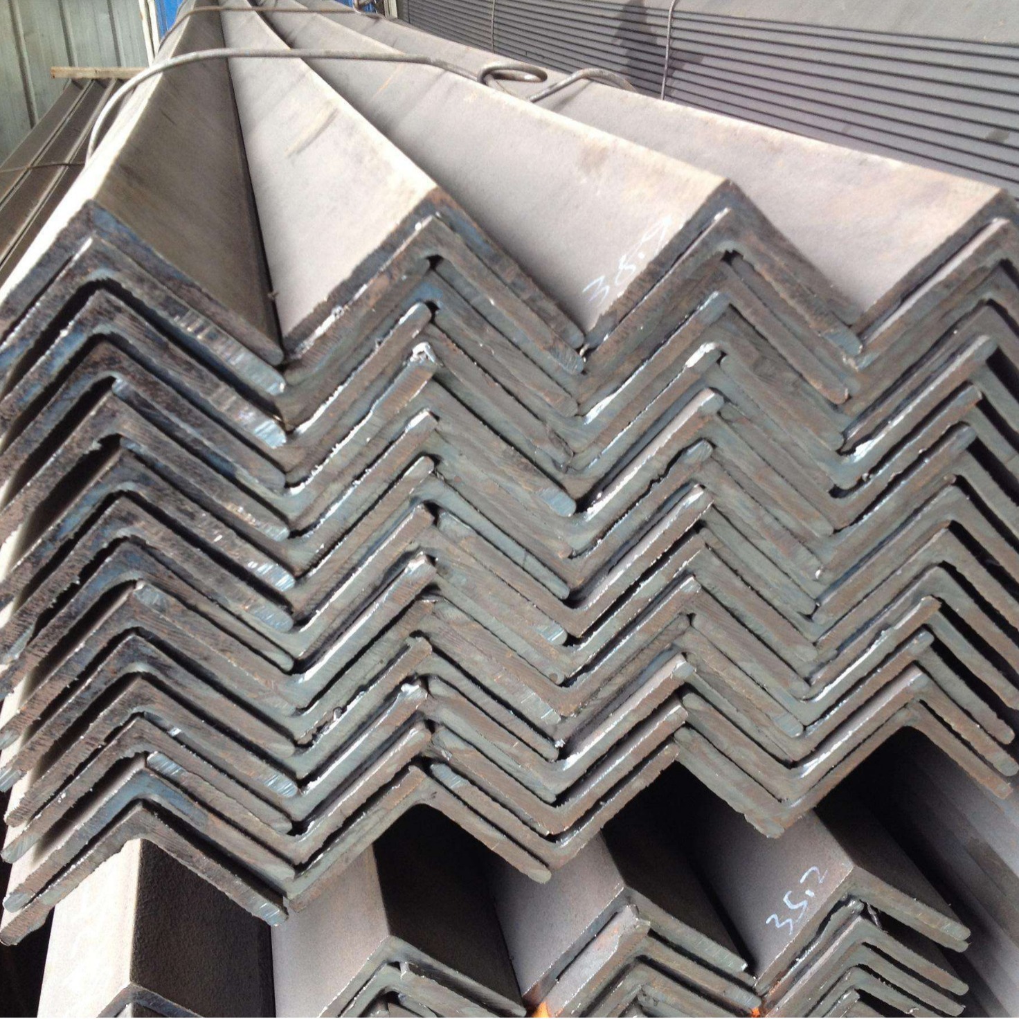 碳钢角钢广东工厂可零切加工国标不等边角钢幕墙支架工程用三角铁
