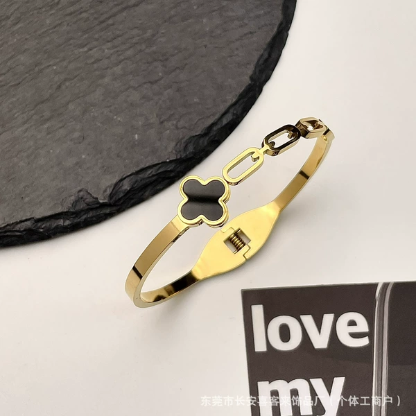 Z114 hollow four -leaf grass gold color
