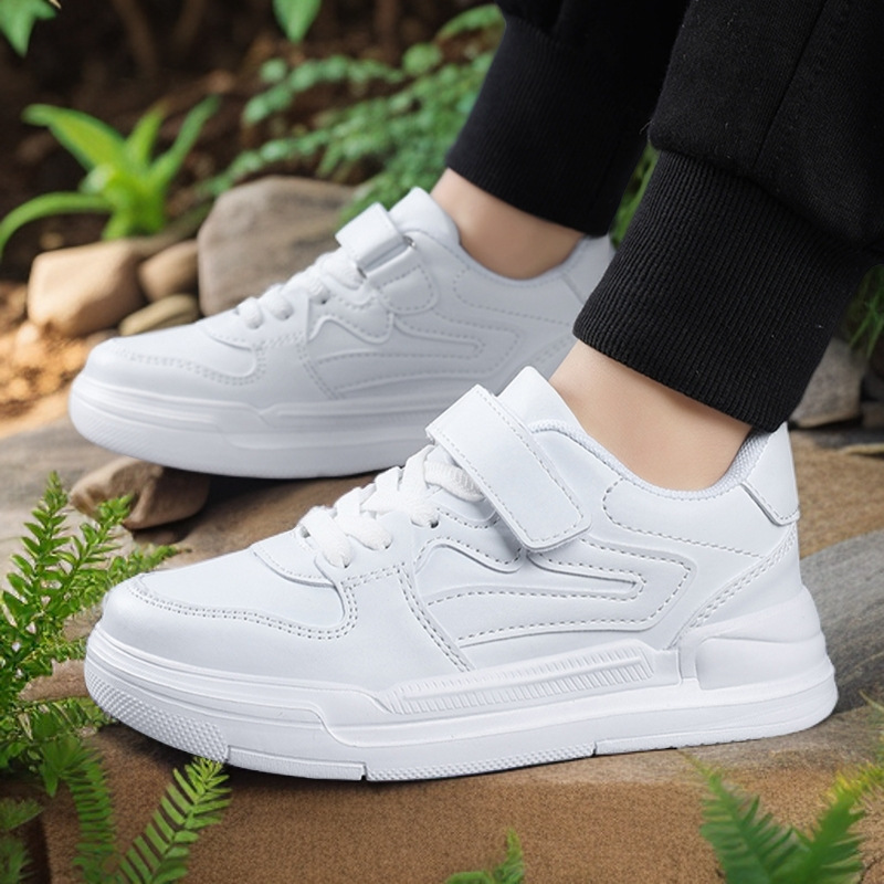 Zapatos deportivos infantiles transfronterizos 2025 nuevos niños primavera y otoño espectáculo de zapatos blancos pequeños zapatos casuales para niños