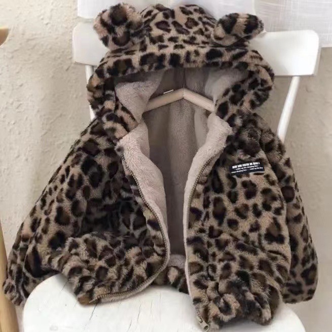 Kinderkleidung Mädchen Herbst- und Wintermantel im neuen Stil Baby gesteppter dicker Wollpullover Mädchen mit Kapuze Leopardenmuster Top_voghion.com