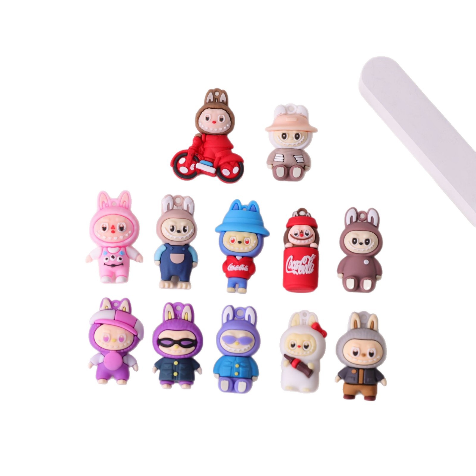 Inventario de dibujos animados llavero de goma blanda muñeca regalos bolsos lindos colgantes muñecas accesorios de souvenir fábrica al por mayor image 6