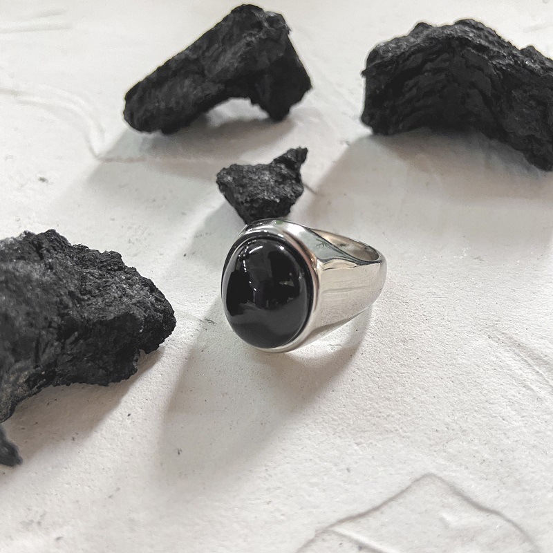 Original design oval black epoxy big ring hot titanium steel accessories simple personality style factory wholesale