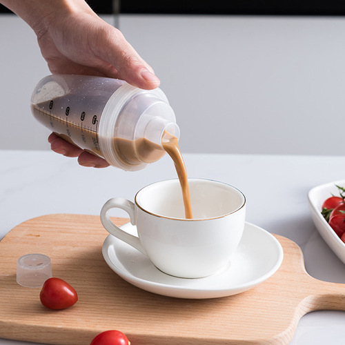Japan imported shaker cup, sports and fitness mixing protein powder water cup with scale milk tea juice cup