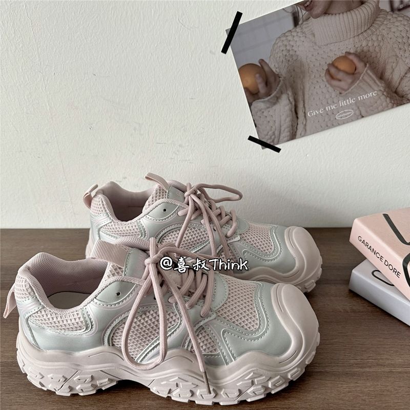 Zapatos deportivos casuales de suela gruesa para mujeres 2024, primavera y verano nuevos zapatos feos de cabeza grande, neumáticos frescos de moda, zapatos parecidos