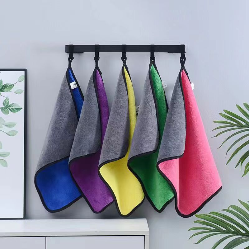 two-color double-sided hygienic towel