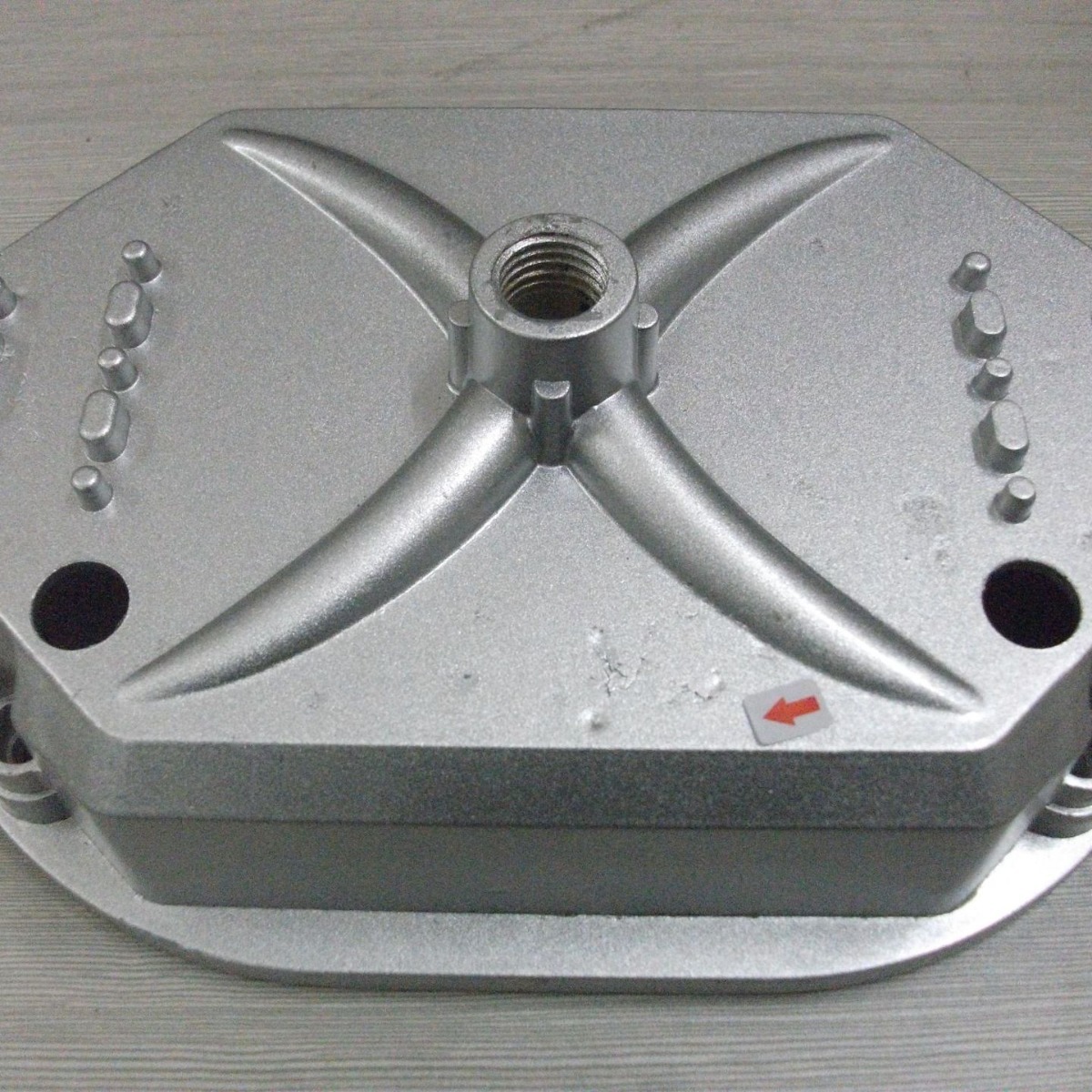 防尘上盖板模具加工、深圳压铸厂、机械配件压铸模具、铝压铸加工