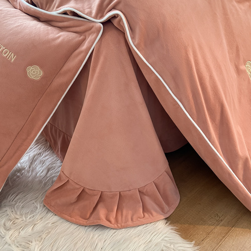 High-end Class A baby milk velvet four-piece set thickened double-sided velvet winter coral velvet warm quilt cover bedding wholesale