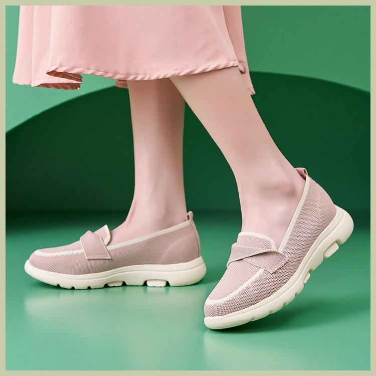 B888-2 Otoño Invierno 2025 Nuevos Zapatos de Mamá Antideslizantes Transpirables de Suela Suave con Bloques de Color para Mujer_voghion.com