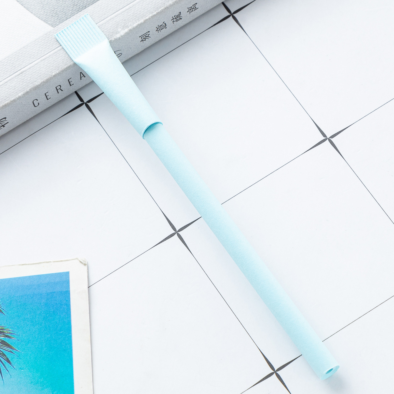 Tubo de papel lápiz de bola impresa logotipo simple lápiz de papel kraft lápiz de tubo de papel lápiz de caramelo creativo lápiz de tubo de papel