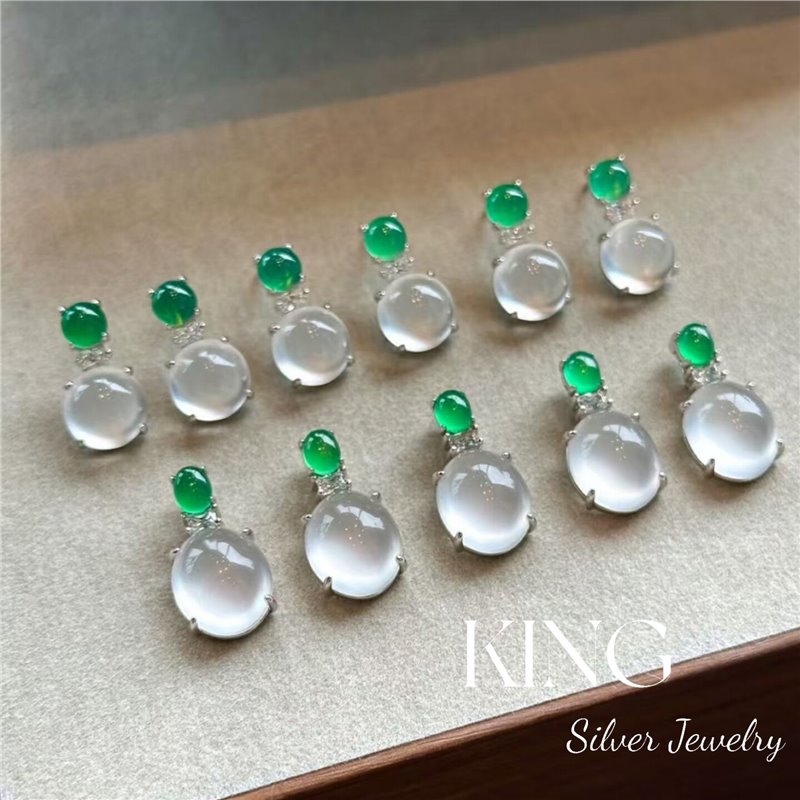 春江月 |   king银饰珠宝俄冰蛋面绿玉髓复古冰透纯银镀金项链耳