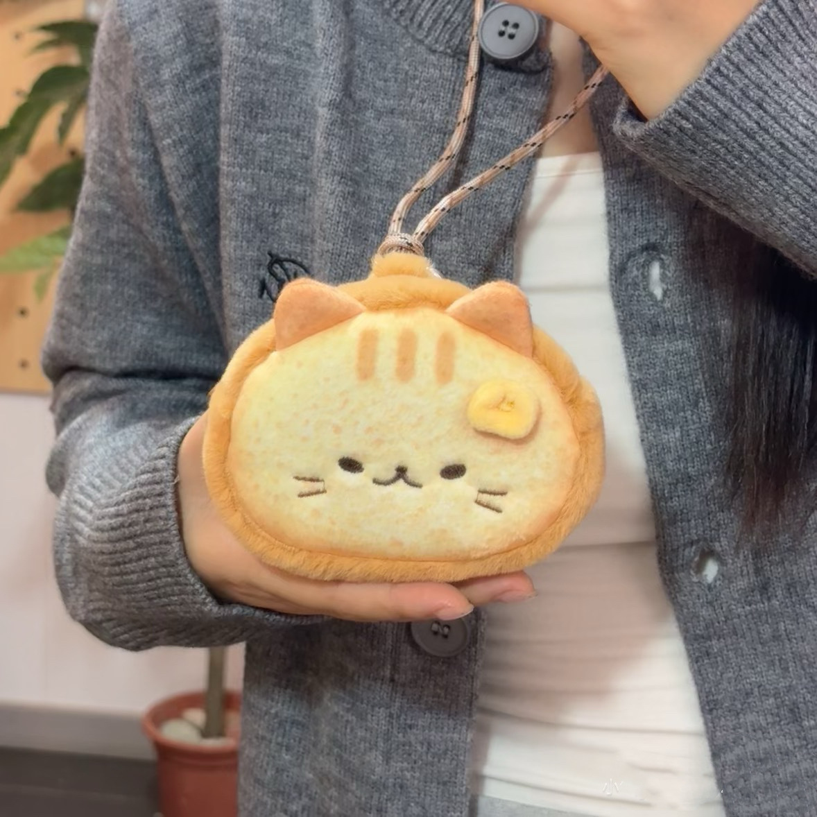 Women's Plush Cat Cute Sweet Oval Zipper Shoulder Bag Coin Purse display picture 9