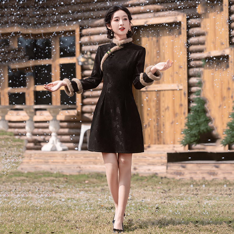 黑色加绒加厚冬装国风新中式短款长袖改良旗袍2025新款女复古冬季
