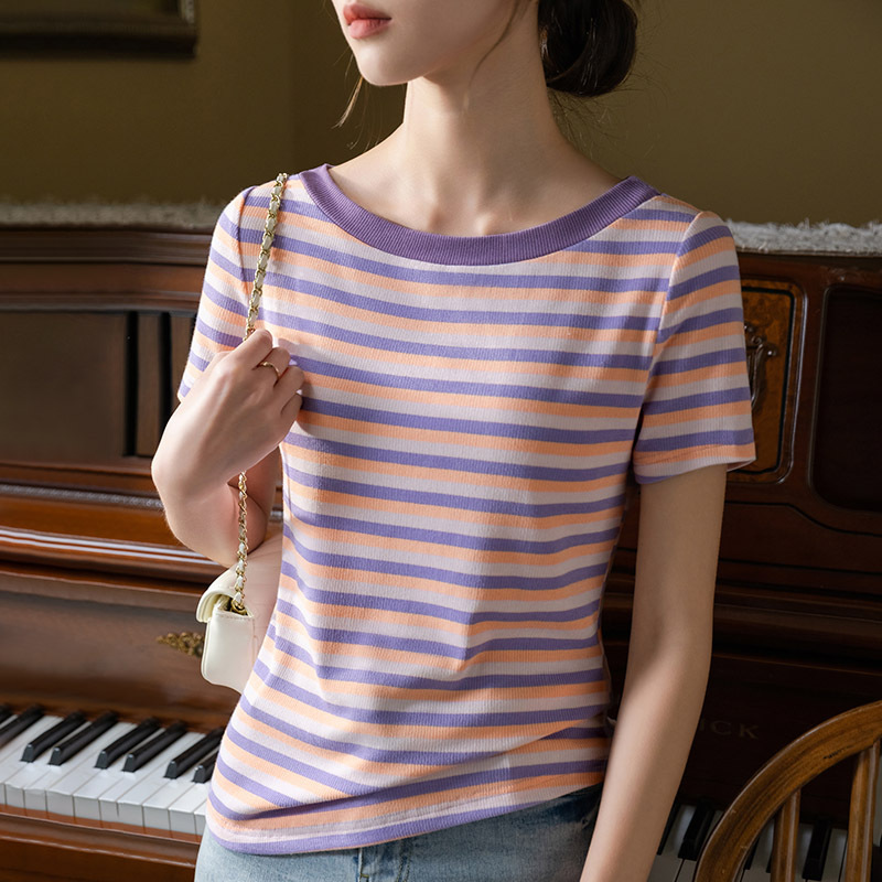 Camiseta de manga corta de las mujeres de verano 2023 nuevas mujeres de contraste color de rayas camiseta temperamento fuera del hombro superior de la cintura francesa