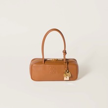 2025�����¿�Ů�����s�ٴ���ĸС���İ�����μ�Ҹ�°�5BB173�֙C