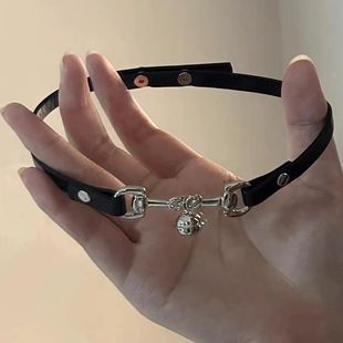 Dark sweet cool hot girl niche design choker leather bell collar Gothic all-match necklace female leg ring