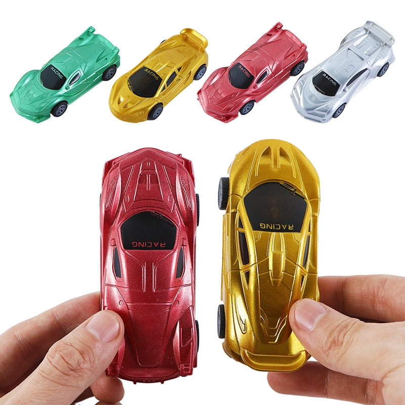 4 colores dorado carro de carreras de carro de niños galvanizado carro de simulación de automóviles que se colocan en el patio de recreo juguetes
