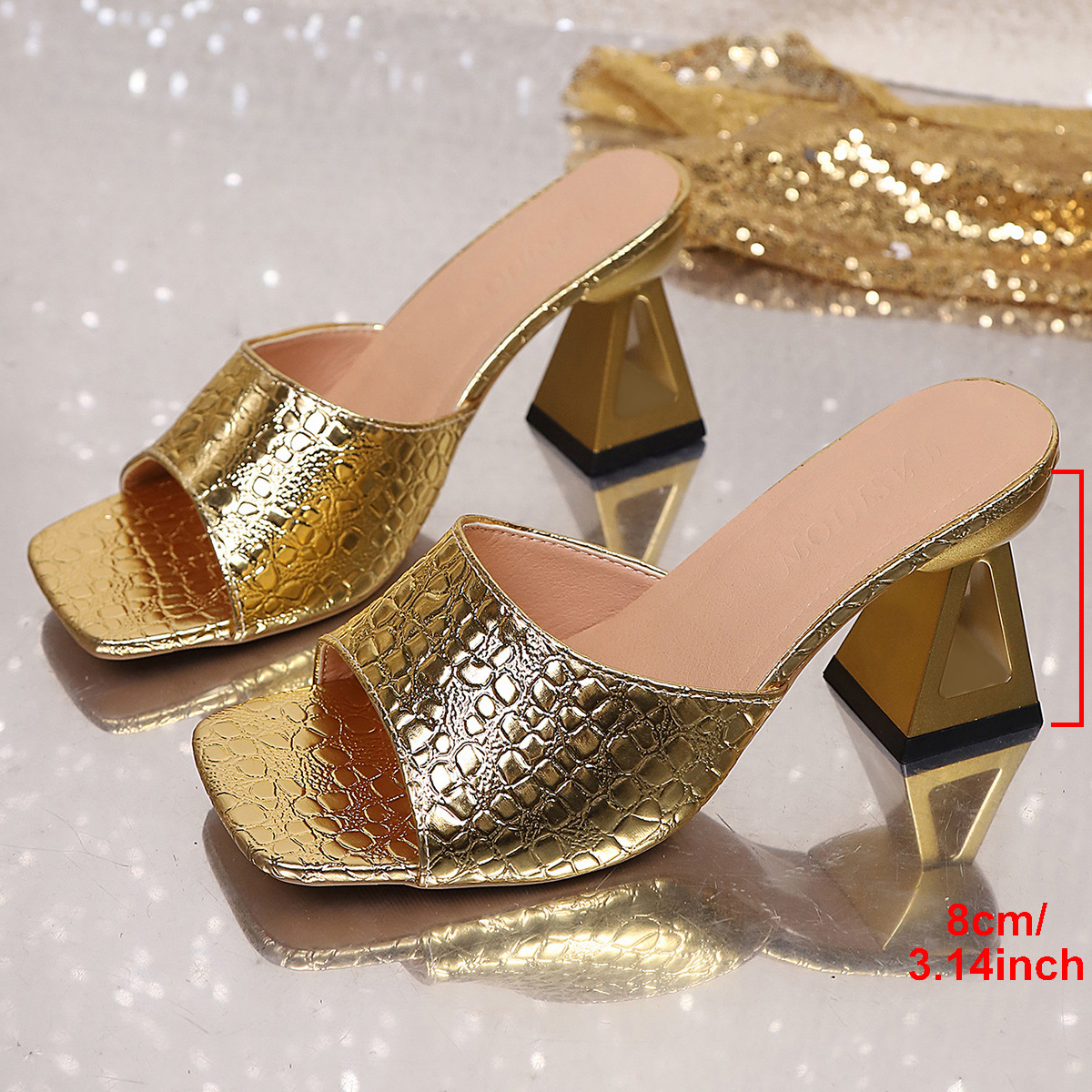 Neue modische High-Heel-Sandalen mit eckiger Zehenpartie, einem Riemen und Steinmuster in großen Größen – ideal für den Export._voghion.com