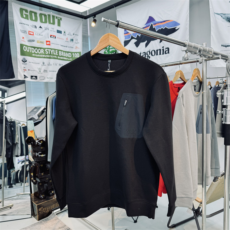 Delicate and stylish! Moisture-wicking and warm air permeable fabric with glued pocket, men's outdoor mid-layer round neck hooded sweatshirt