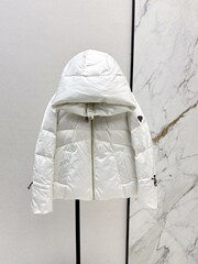 深圳南油高端女装字母徽标时髦帅气白鹅绒连帽复古休闲羽绒服外套