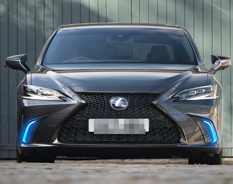 Suitable for 1819202122 Lexus Es200260300350500 Daytime Running Lights Front Bumper Lights Fog Lights