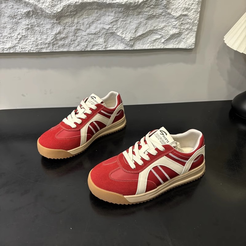 Shougu ~ auténticos zapatos de suela gruesa super caliente para mujeres 2025 nuevos zapatos de pie pequeños zapatos casuales de entrenamiento de estilo alemán