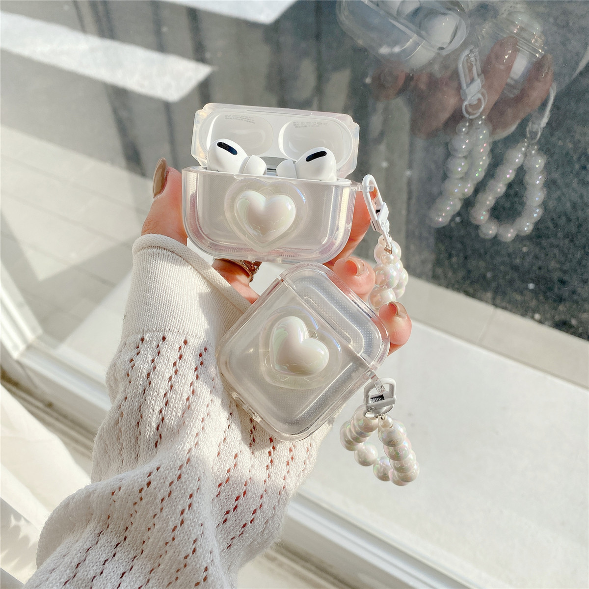 3D Heart-shaped Transparent Headphone Case With Bead Bracelet For AirPods Pro/Pro 2/2/3 Generation