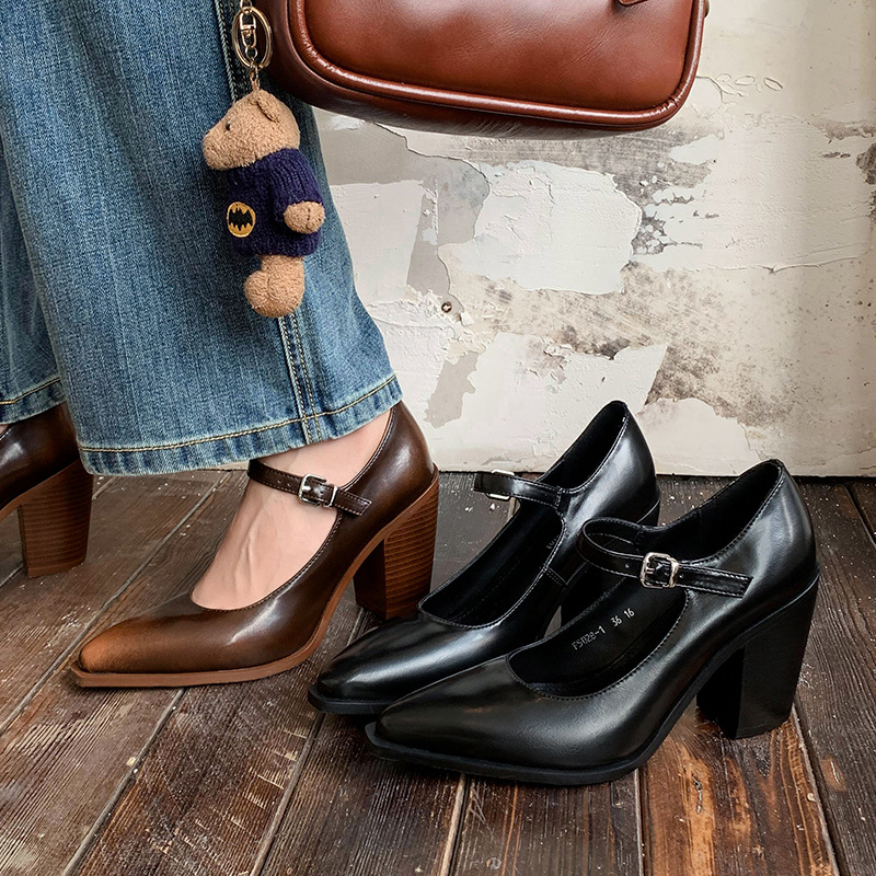 CHIKO Bogart Pointy Toe Chunky Heels Mary Jane Shoes