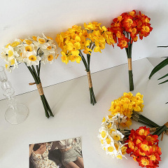 Simulation Narcissus 6 Pieces Hand-tied Bouquet Hand-held Flower Wedding Celebration Photography Home Decor Ornament Artificial Silk Flower Wholesale