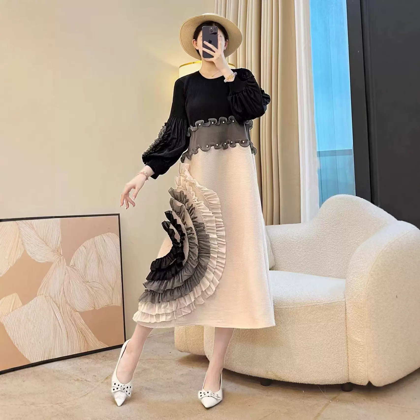 三宅大码女装厂家批发钉珠款重工艺花边设计感褶皱连衣裙