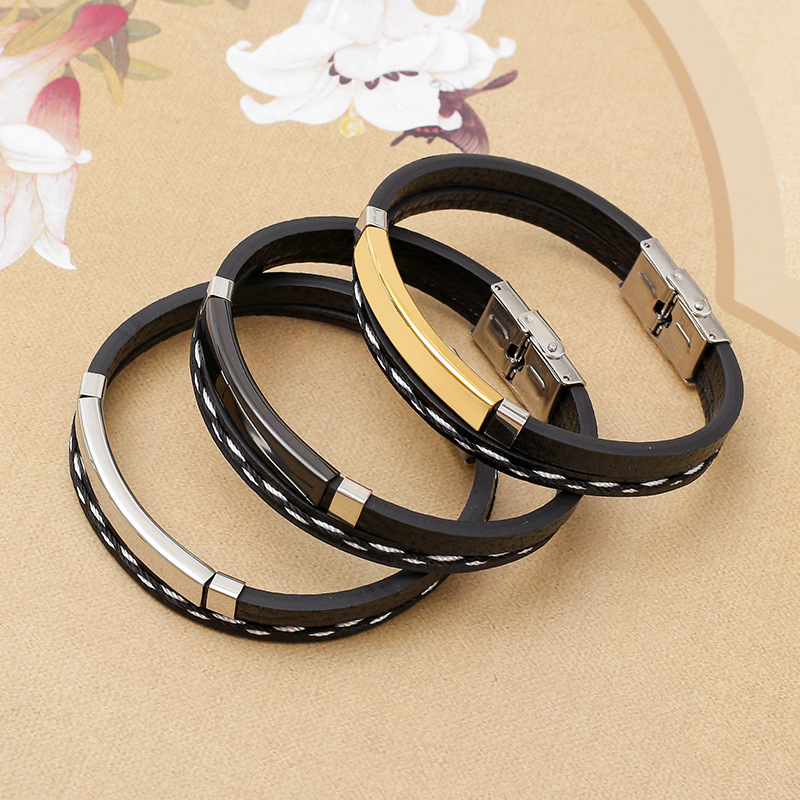 Spot al por mayor simple y versátil creativo nuevo estilo de acero de titanio pareja pulsera coreana personalidad de moda pulsera tejida a mano