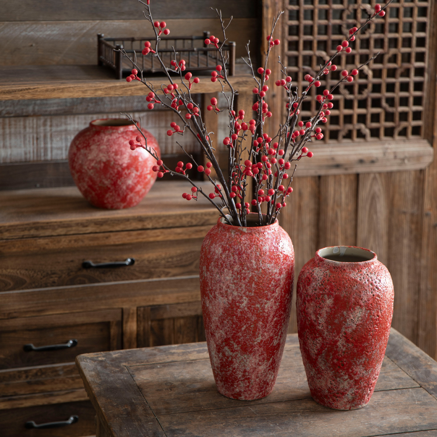Jingdezhen New Chinese-Style Tabletop Ceramic Vase Pomegranate Berry Red Festive Home Decoration Vase Ornament
