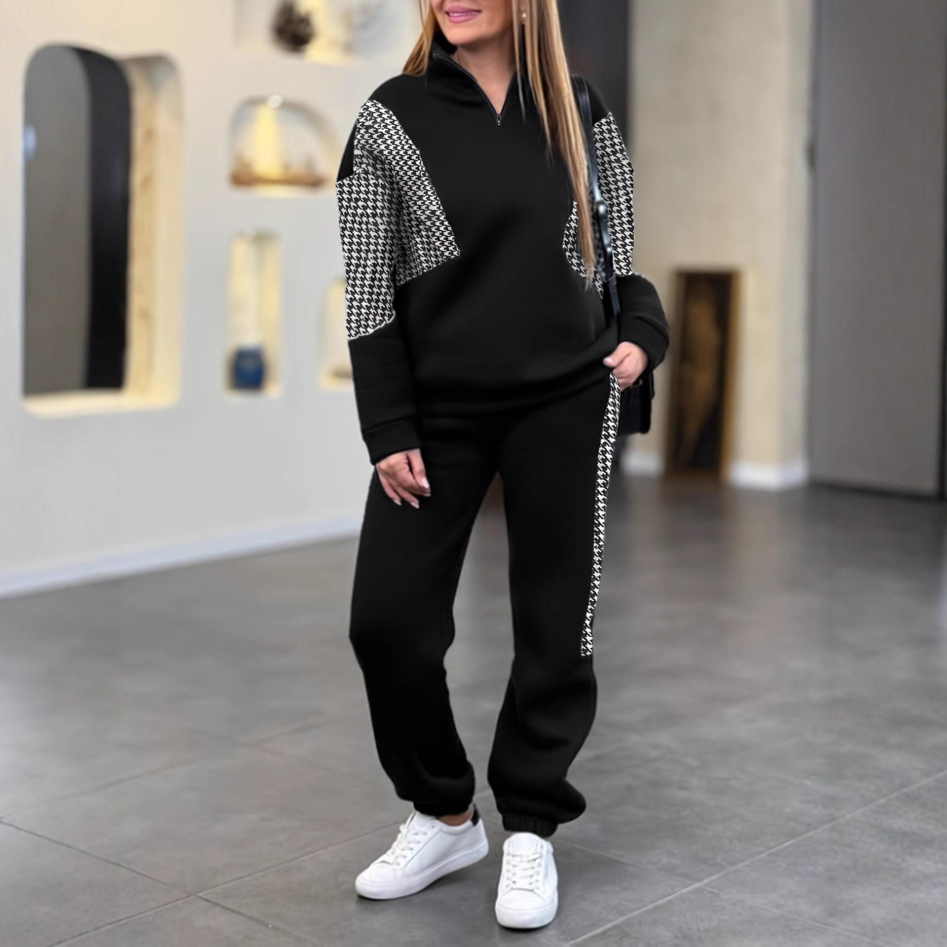 Damen-Set aus farblich abgesetztem, fleecegefüttertem Hoodie und Jogginghose, lässiges Loungewear-Zweiteiler-Outfit für Herbst und Winter_voghion.com