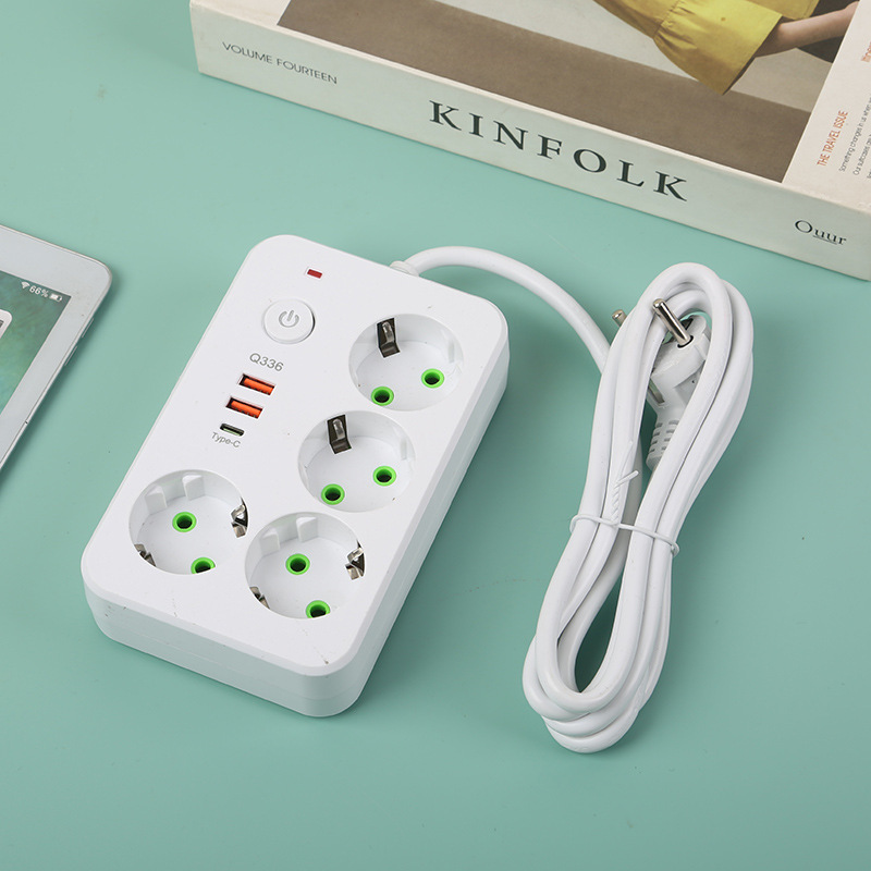 Enchufe de comercio exterior europeo, caja rusa, paquete de caja de color neutro en blanco y negro 2USB + 1Type-C