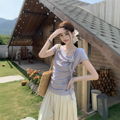 フレンチピュアスタイルの斜め襟立体蝶デザイン半袖Tシャツレディース夏ニッチシックなスリムフィットトップ