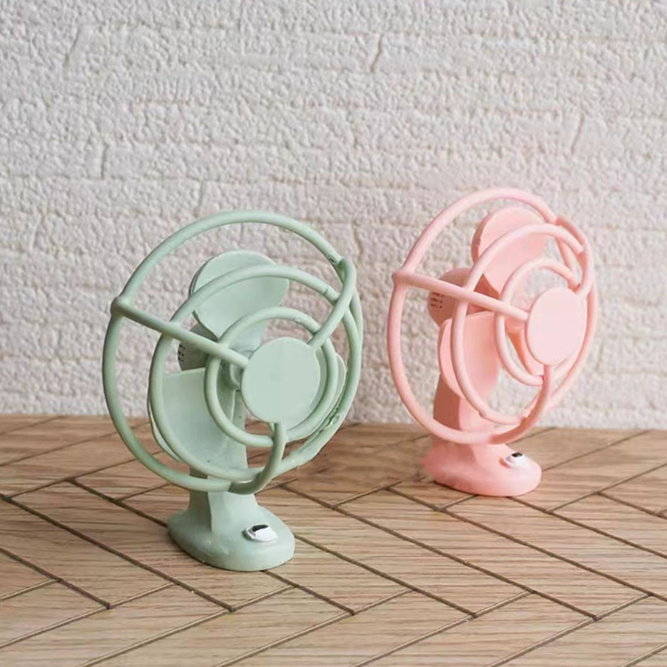 바람 미니 팬 Zakka 식료품 일본 여름 복고풍 창조적 인 DIY 데스크탑 자동차 선물 작은 장식품