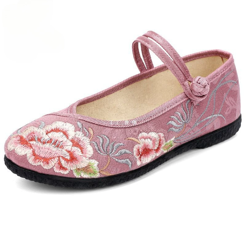 Весенние новые старые пекинские туфли