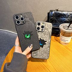 Iphone15promax携帯ケースのレリーフを適用します。