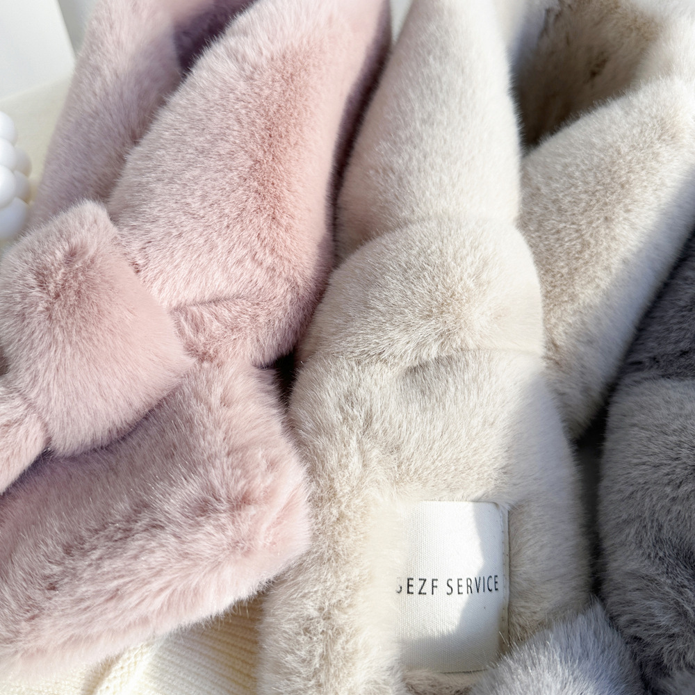 Sciarpa donna in peluche incrociata morbida e calda invernale_voghion.com