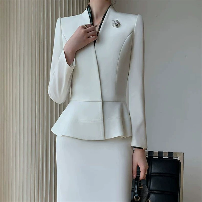 Белый профессиональный костюм-юбка с жакетом для женщин, элегантный стройнящий костюм для работы, офисный стиль, осень 2024, одежда для ведущих