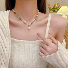 retro french design pearl necklace for women light luxury temperament ins style socialite necklace all-match baroque accessories details Picture
