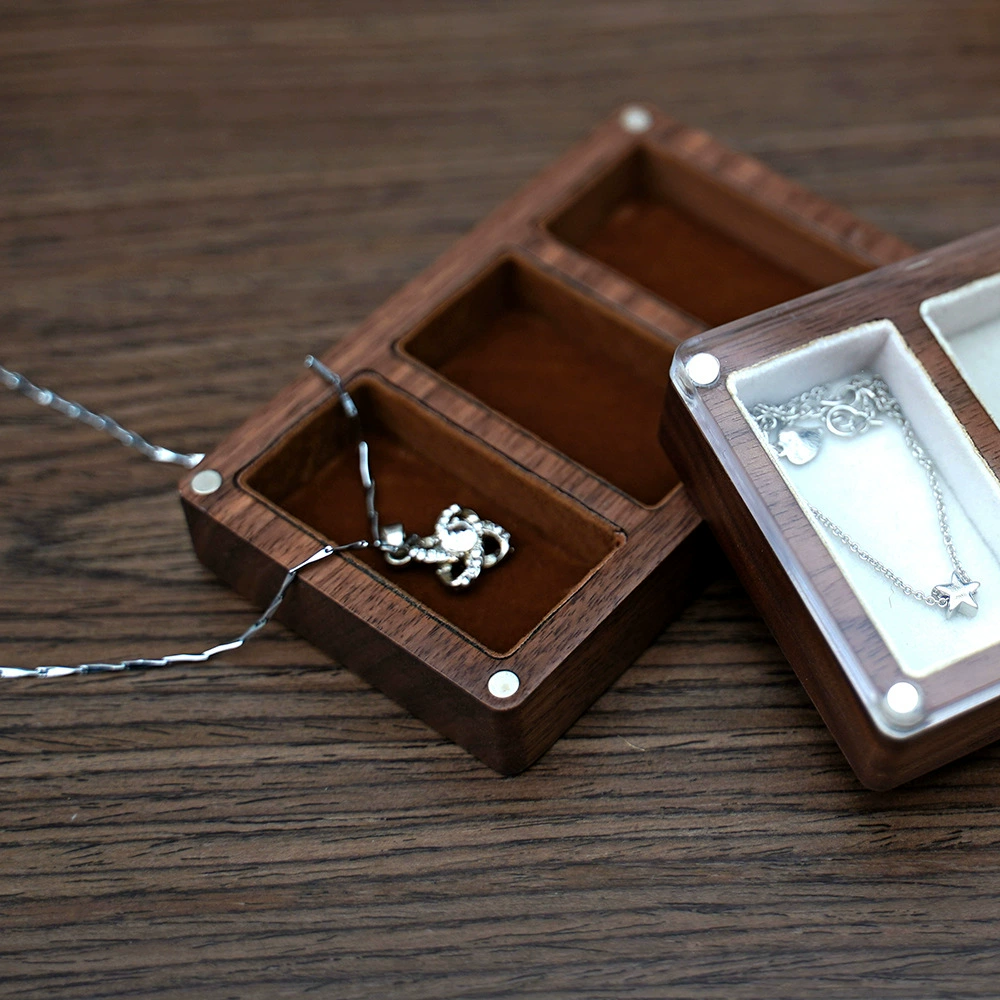 Handheld storage system, small ring, earrings, sophisticated necklace, storage box