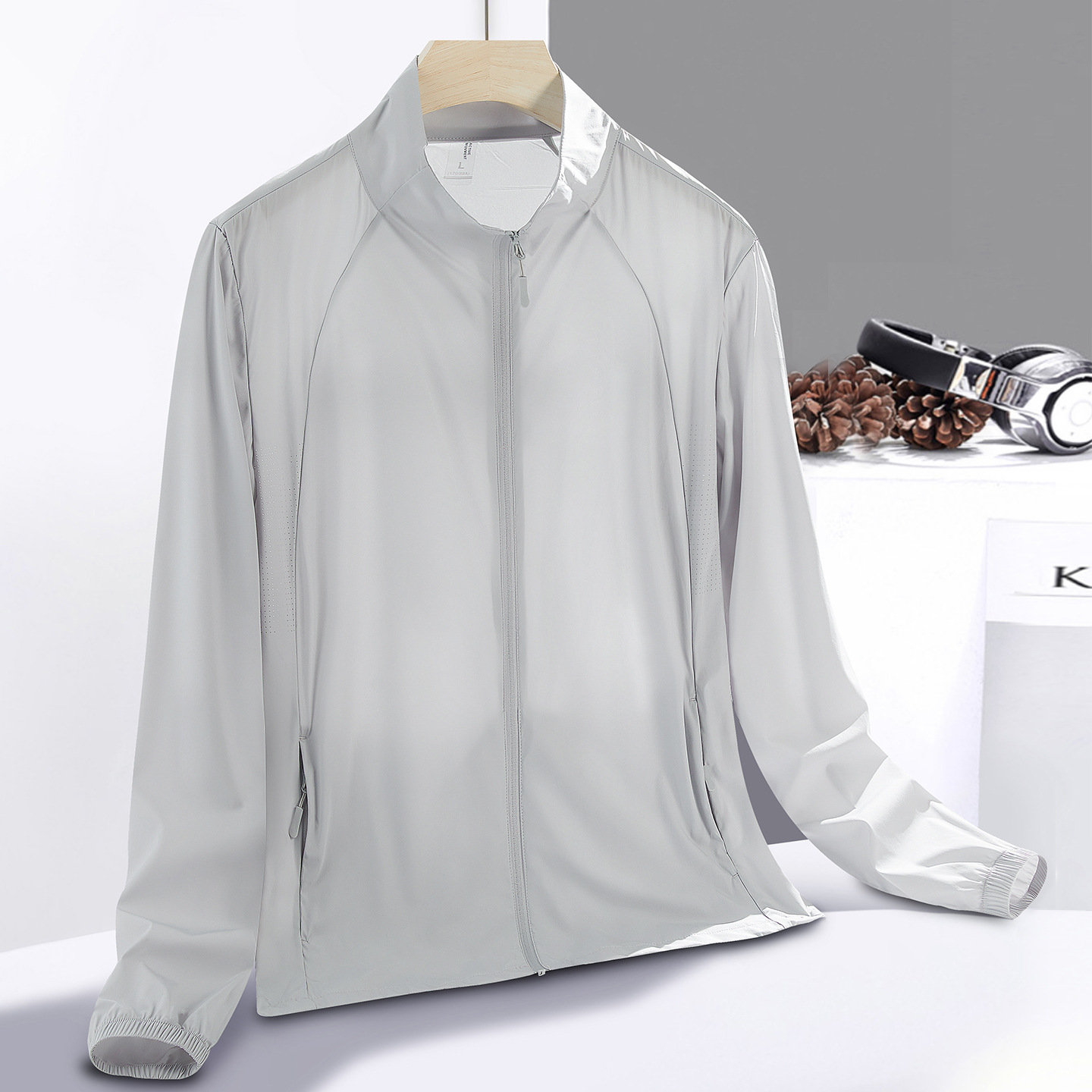 Summer Outdoor Ice Silk Sun Protection Clothing for Women, Anti-Uv Upf50+, Thin, Cool, Breathable, Light and Sun Protection Clothing for Men, Trendy