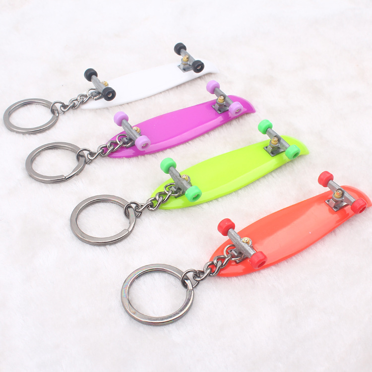 Single-Curved Fish-Shaped Mini Finger Skateboard Keychain Bag Hanging Mobile Phone Pendant Fingertip Toy Youth Gift Wholesale