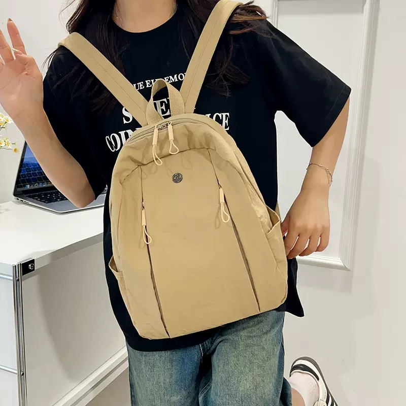 跨境大容量双肩包女妈咪包轻便防水旅行外出背包中大学生简约书包