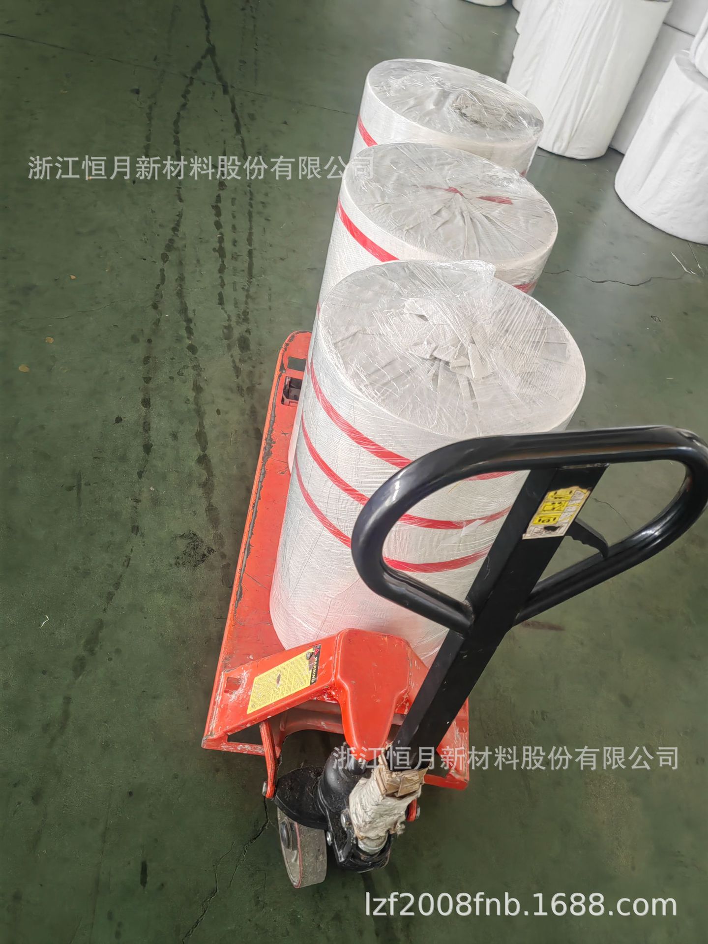 口罩抗静电面料布口罩光面亲肤无纺布光面高光无纺布