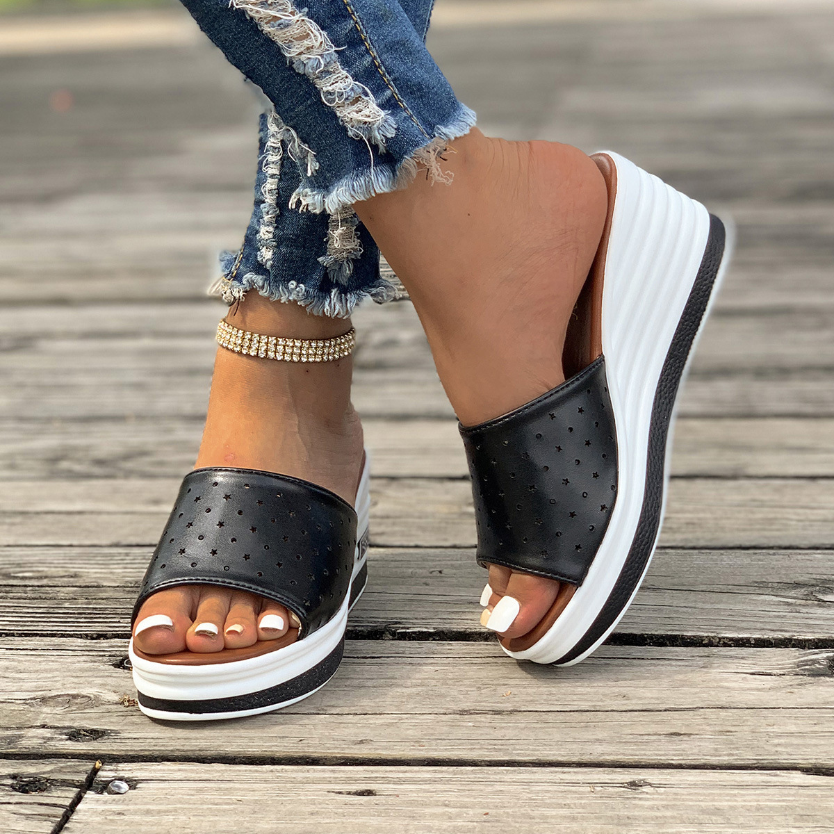 Summer New European and American Fashion Fish Mouth Wedge Fashion Casual Foreign Trade Large Size Women's One-Line Sandals and Slippers for Women