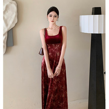 新中式丝绒拼接醋酸吊带洋装女红色敬酒服年会宴会法式气质长裙