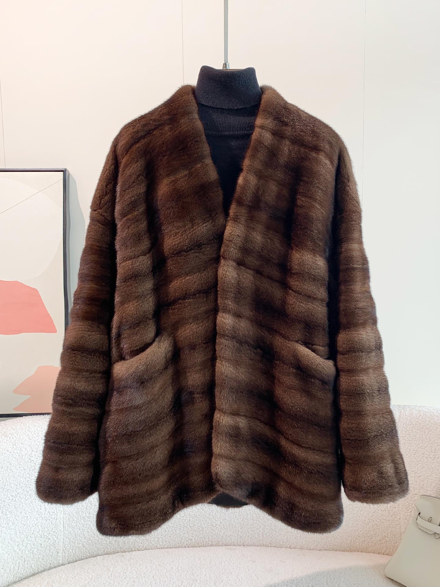 年轻女貂皮大衣领貂天鹅轻水皮大衣冬全水貂皮草V整进口貂皮大衣