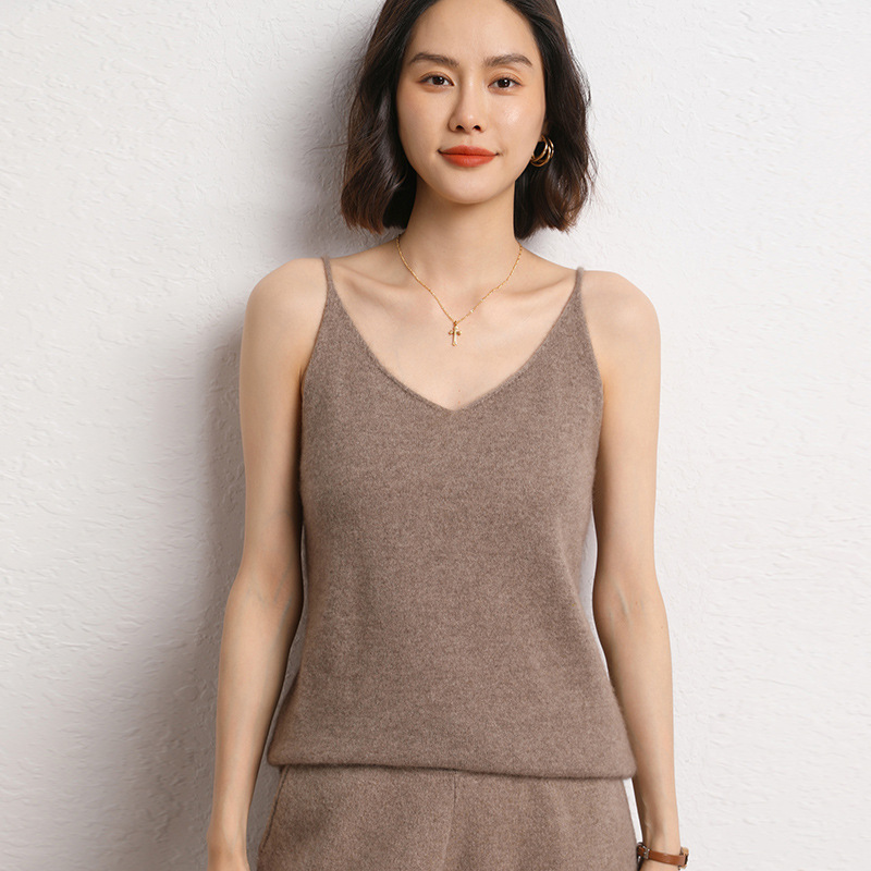 Cashmere 2023 Autumn and Winter Women's New Short Slim-fit V-neck Solid Color Pullover Base Sweater Knit Camisole Cashmere 2023 Autumn and Winter Women's New Short Slim-fit V-neck Solid Color Pullover Base Sweater Knit Camisole