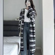 复古条纹中长款针织毛衣外套女秋季新款宽松设计感小众开衫上衣女